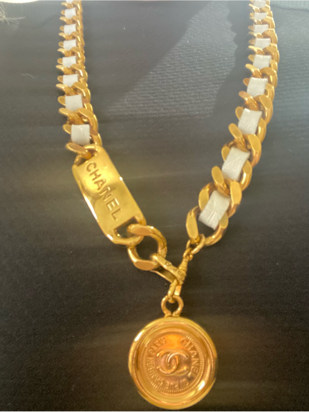 CHANEL Gold and White Chain Necklace with Coin Pendant - Picture 2 of 4